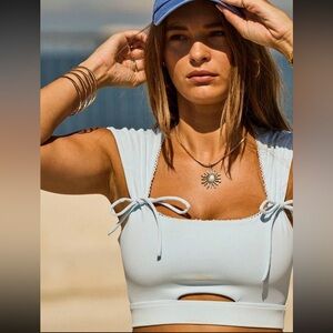 Women’s Sports Top